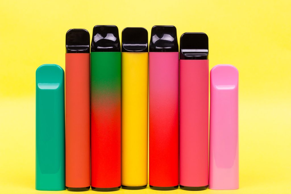 Difference Between HEETS and TEREA: IQOS Iluma Complete Guide for the USA Market